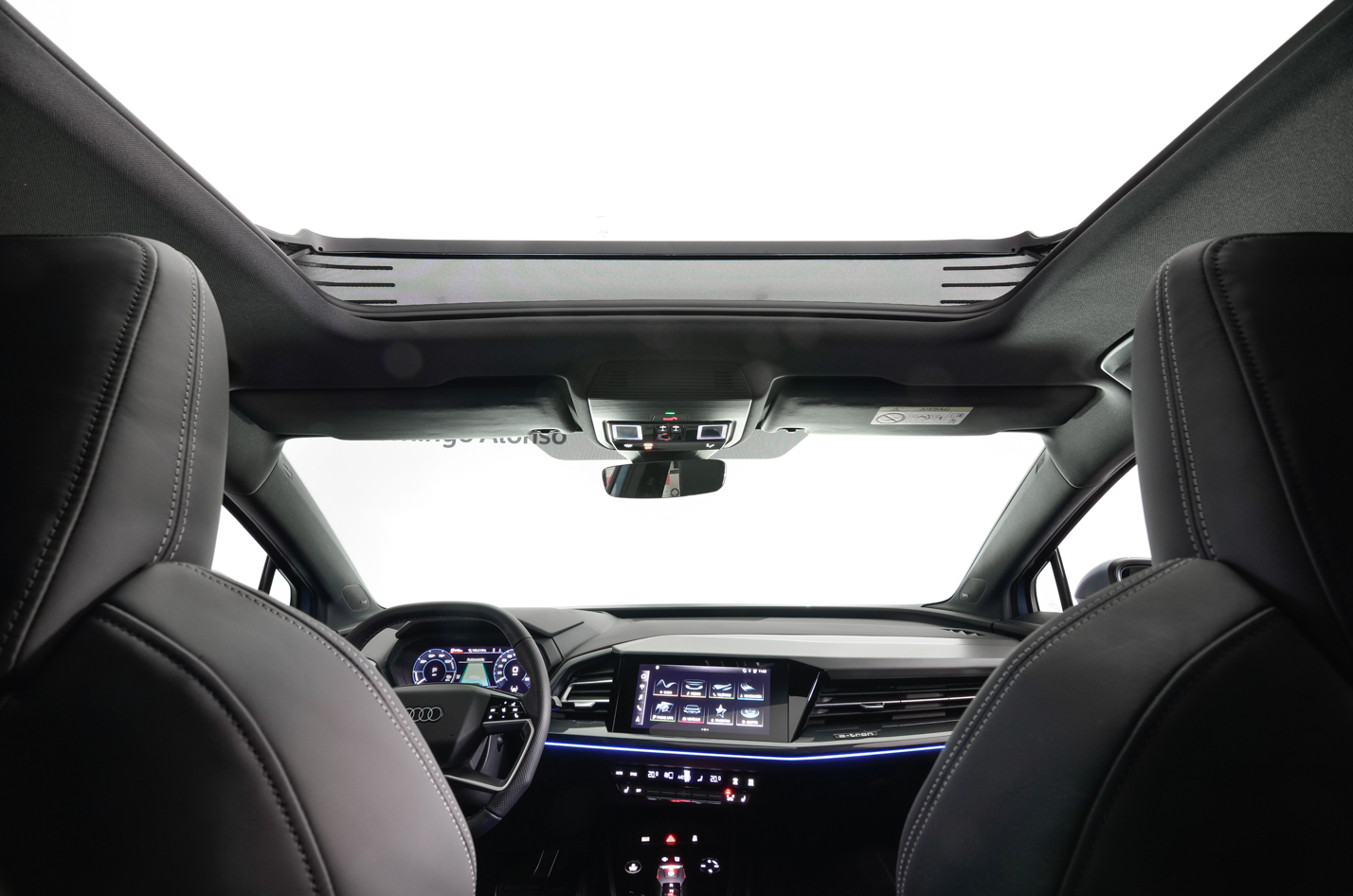 AUDI Q4