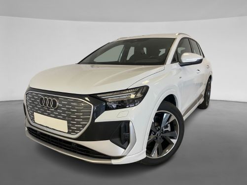 AUDI Q4