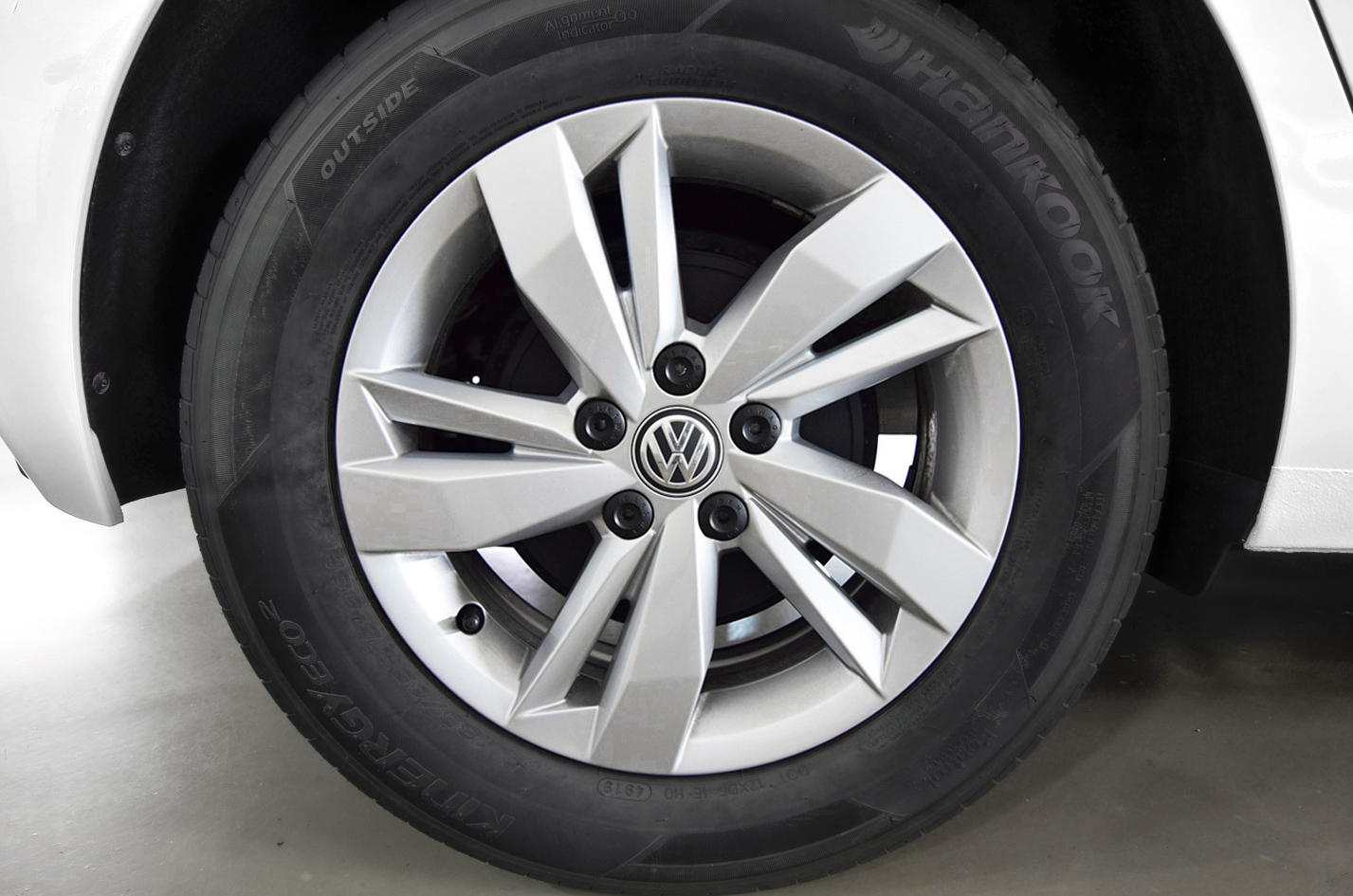 VOLKSWAGEN Polo