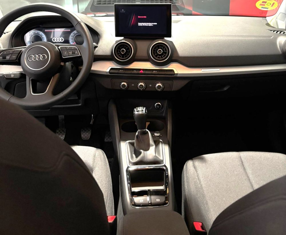 AUDI Q2