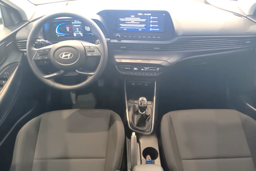 HYUNDAI Bayon