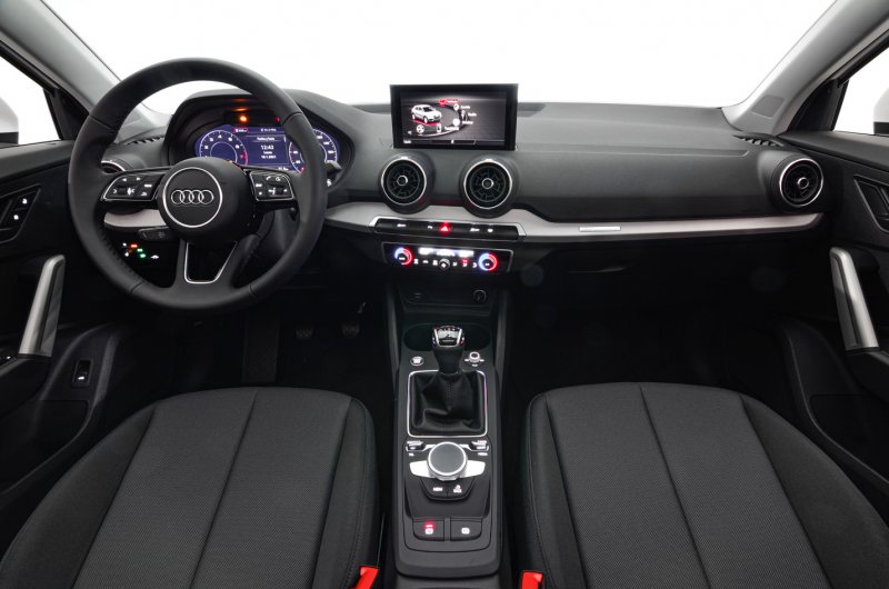 AUDI Q2