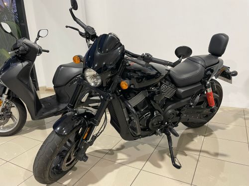 HARLEY DAVIDSON Street Rod