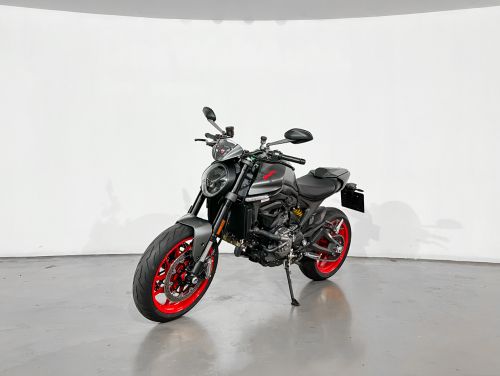 DUCATI Monster