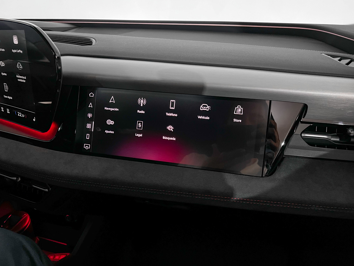 AUDI Q6