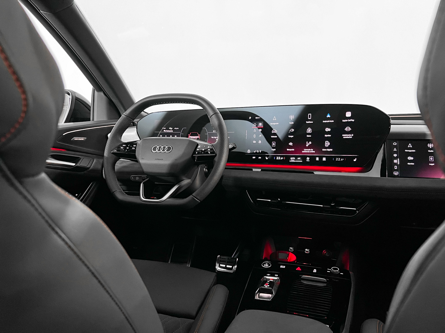 AUDI Q6