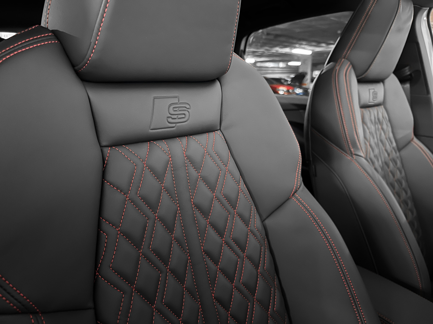 AUDI Q4
