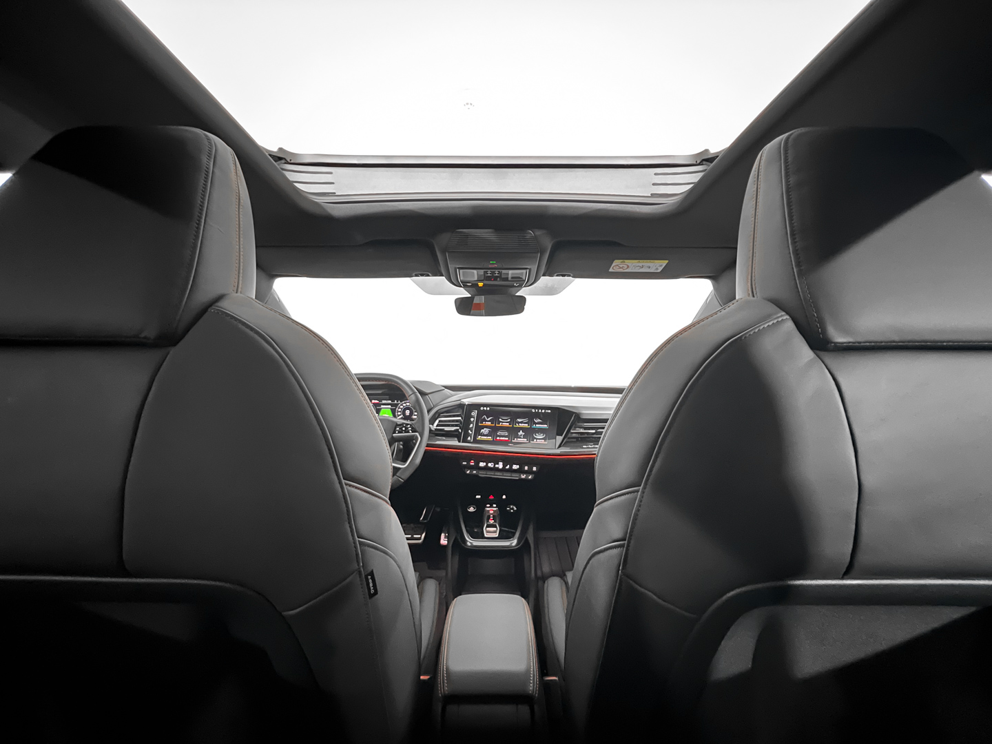 AUDI Q4
