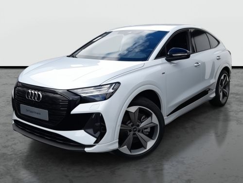 AUDI Q4