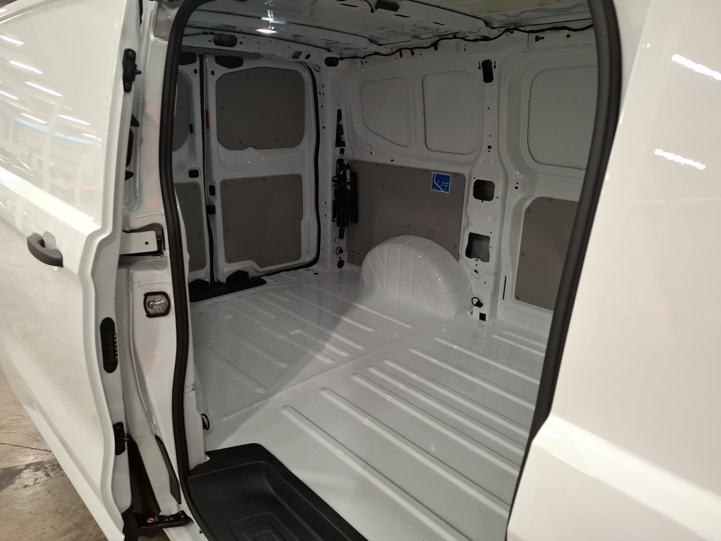 VW COMERCIALES Transporter