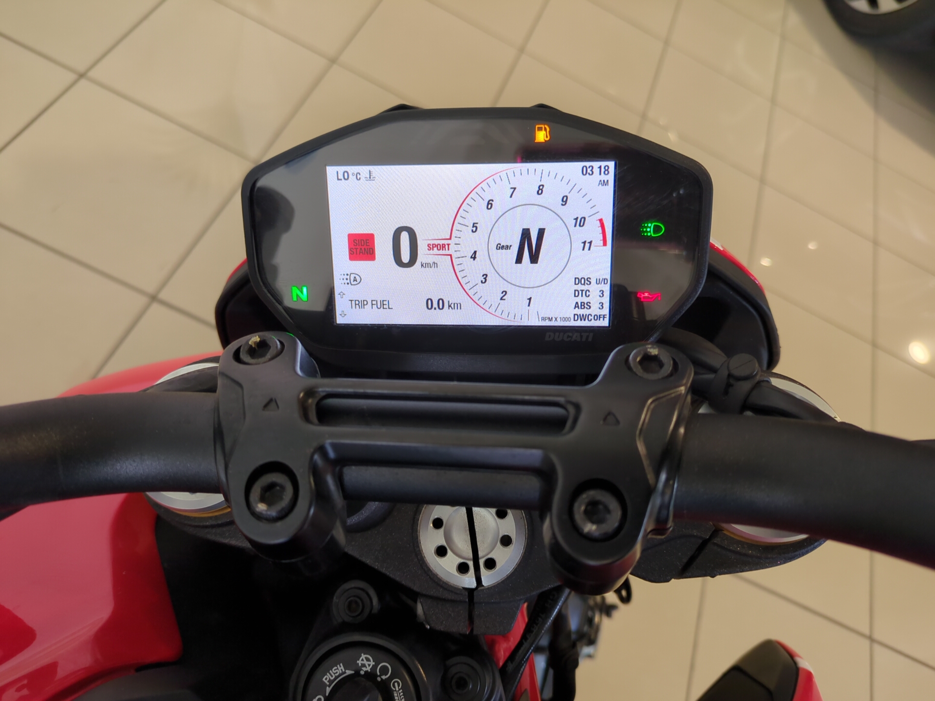 DUCATI Hypermotard