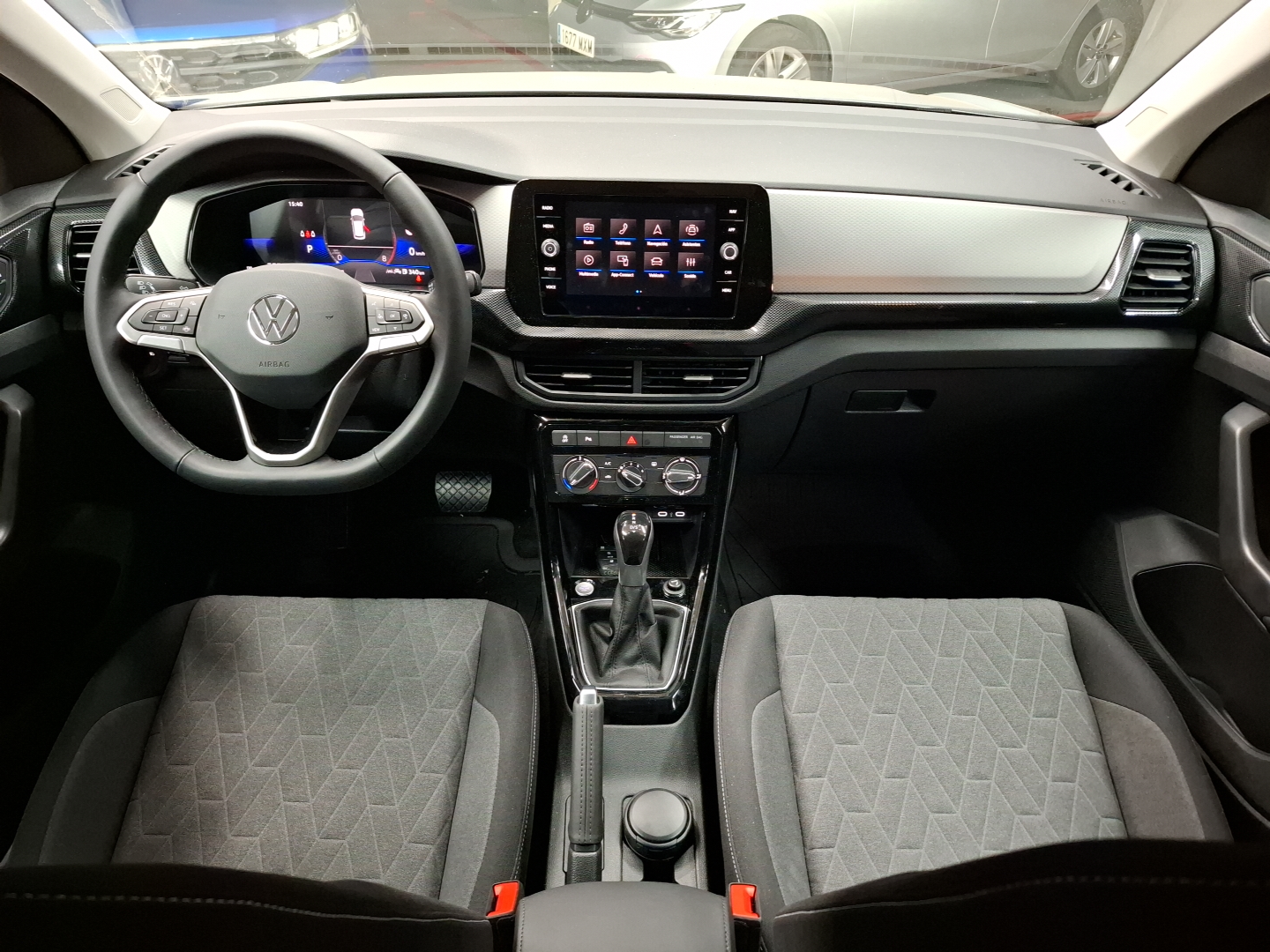 VOLKSWAGEN T-Cross