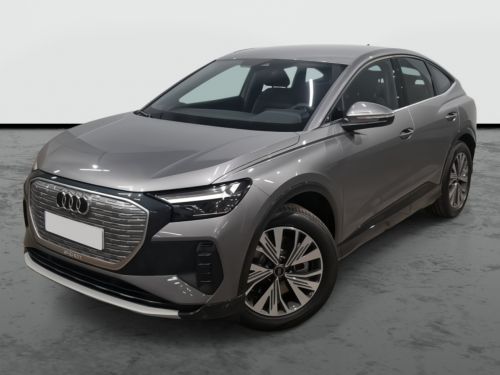 AUDI Q4