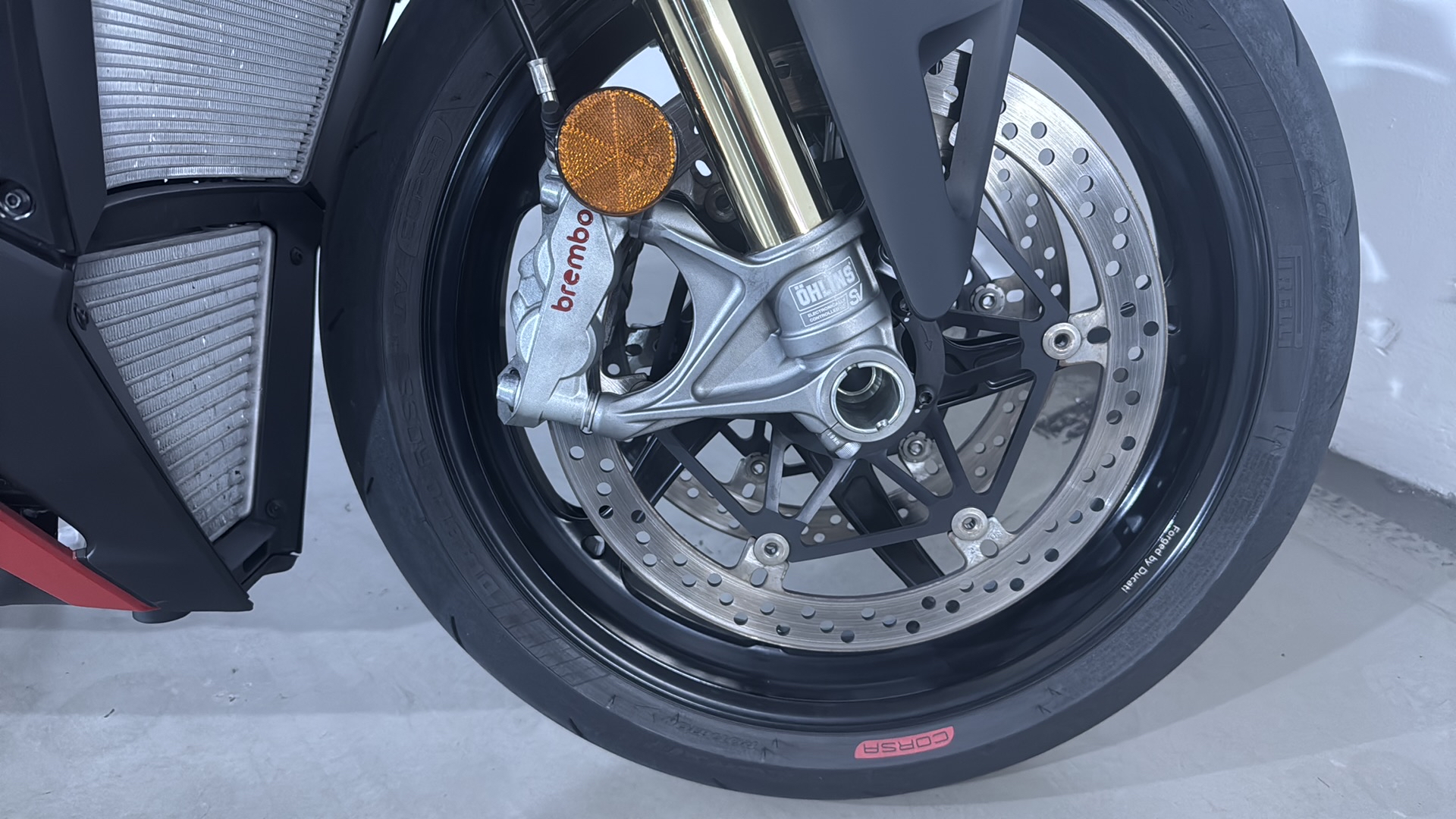 DUCATI Streetfighter V4