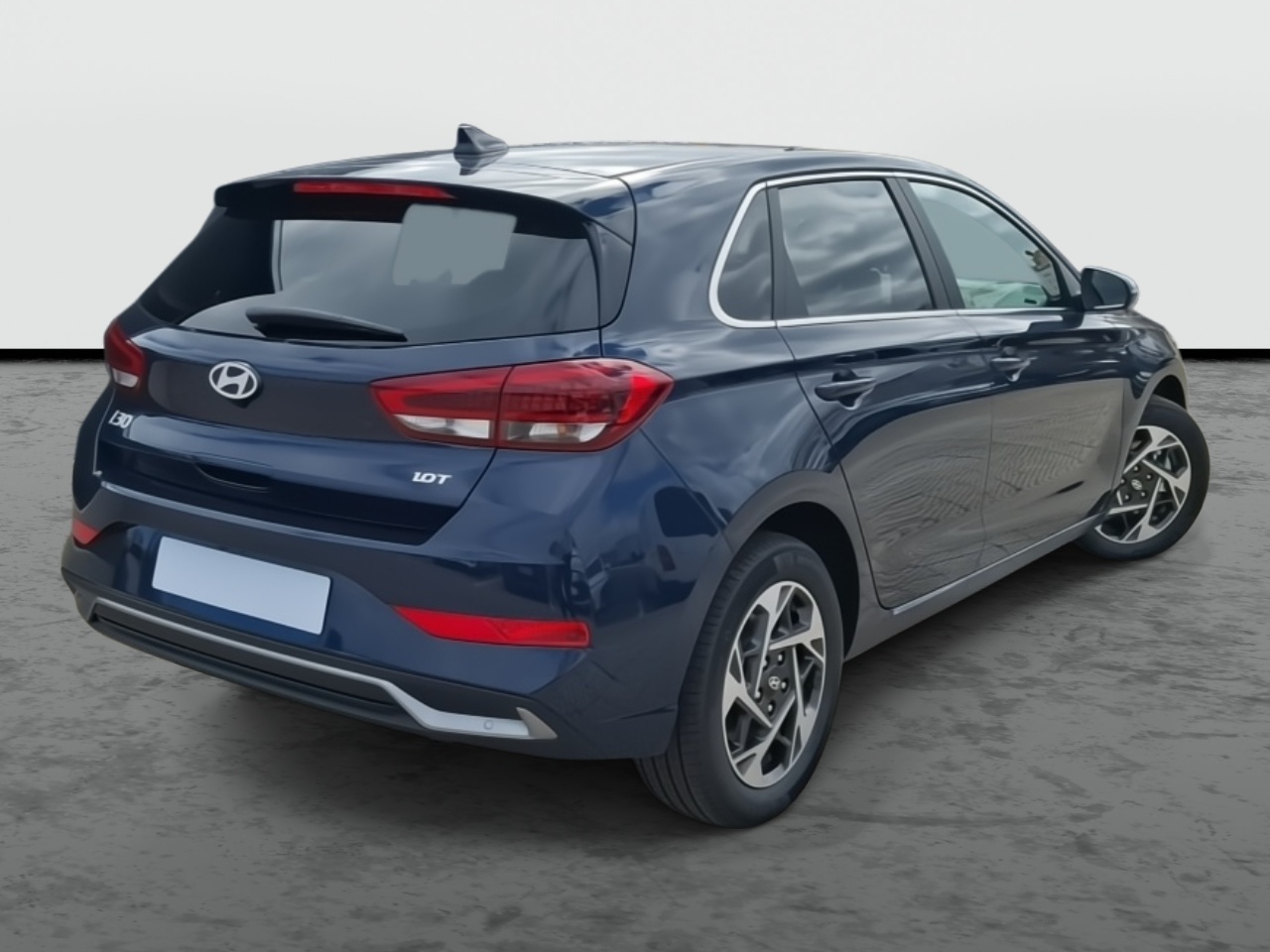 HYUNDAI i30