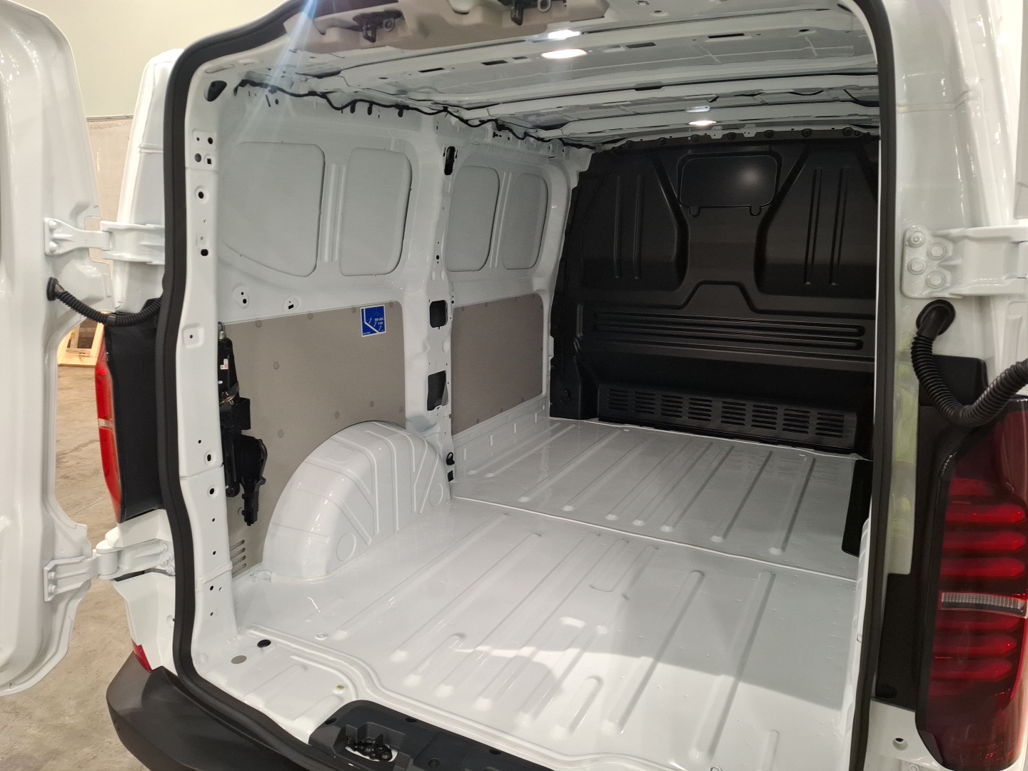 VW COMERCIALES Transporter