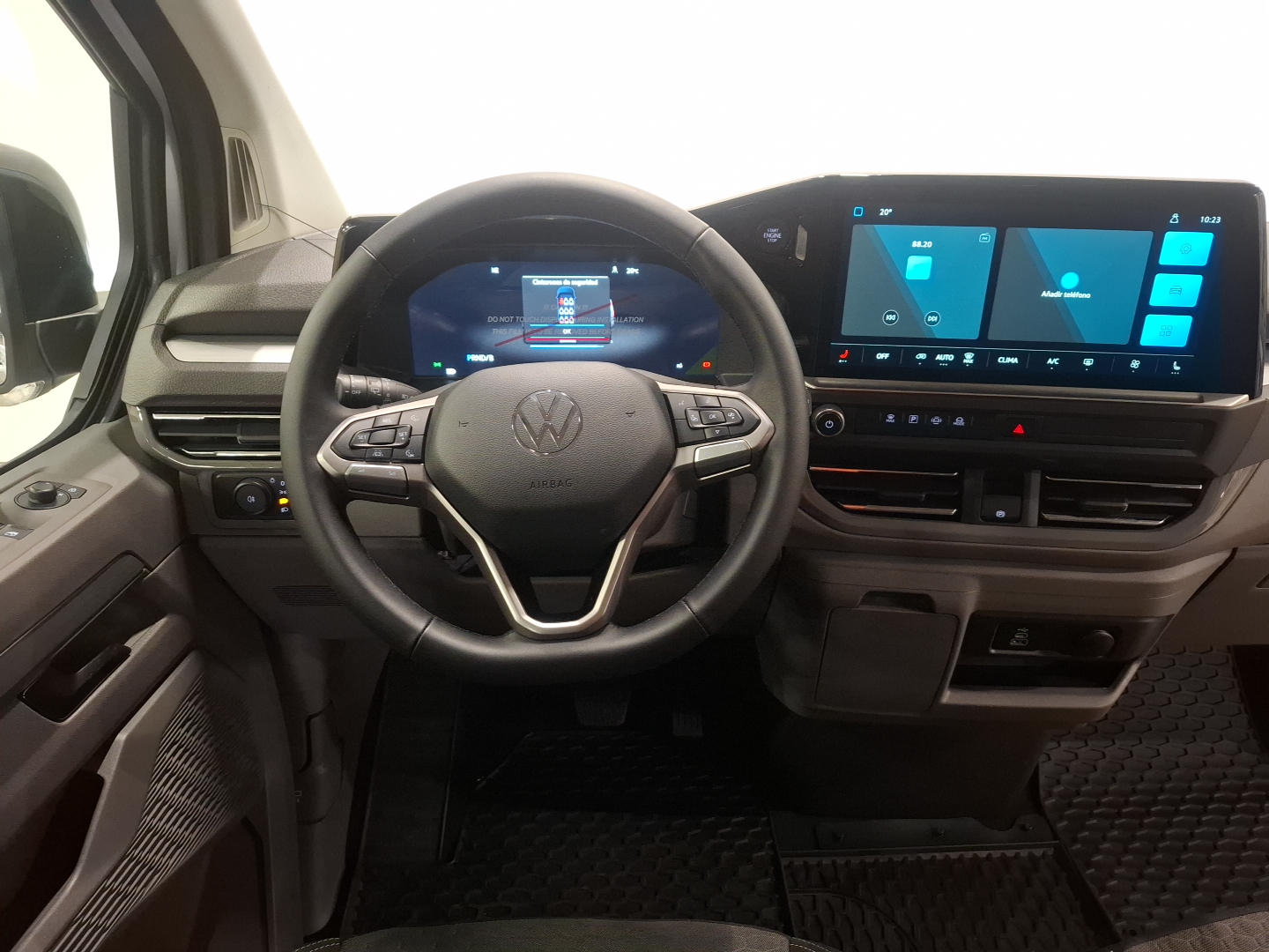 VW COMERCIALES Caravelle BEV Ch. Medio