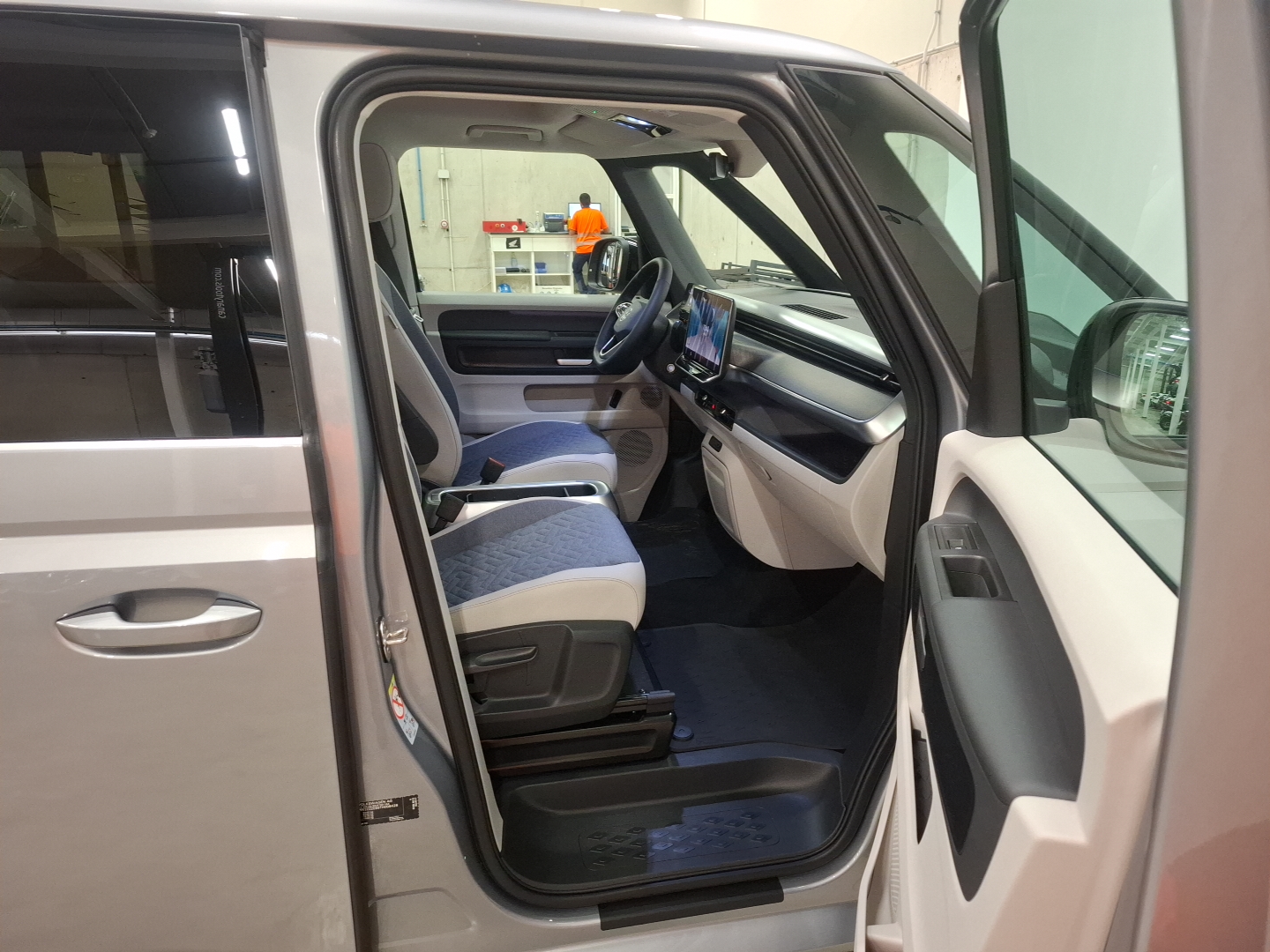 VW COMERCIALES ID. Buzz