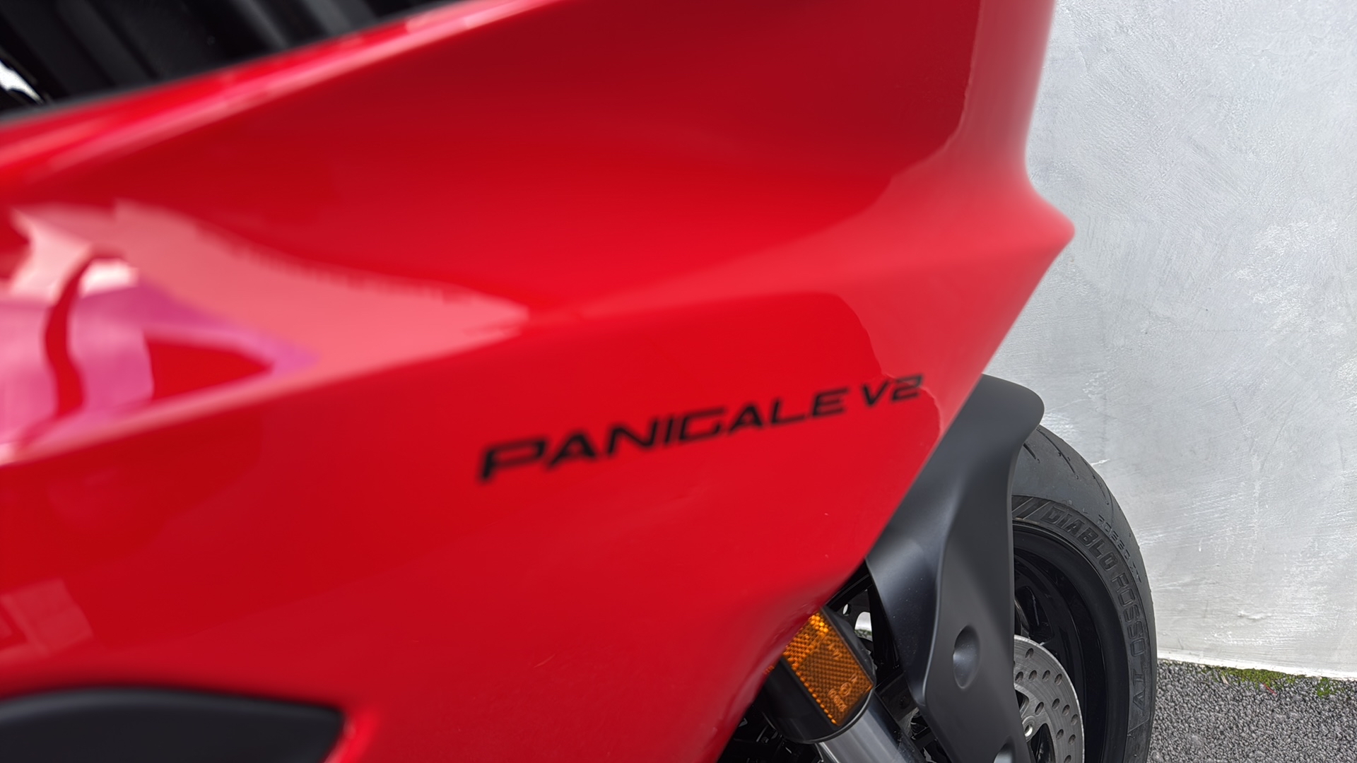 DUCATI Panigale V2