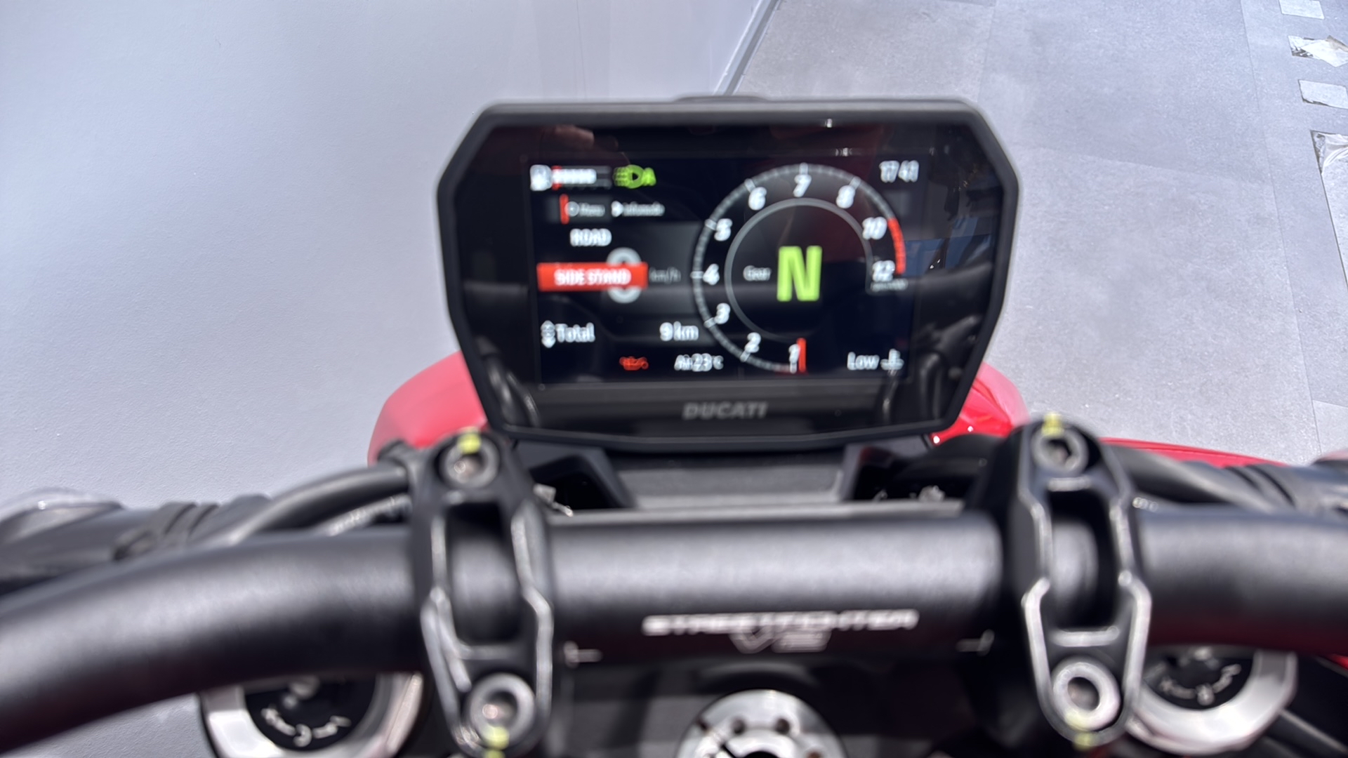 DUCATI Streetfighter