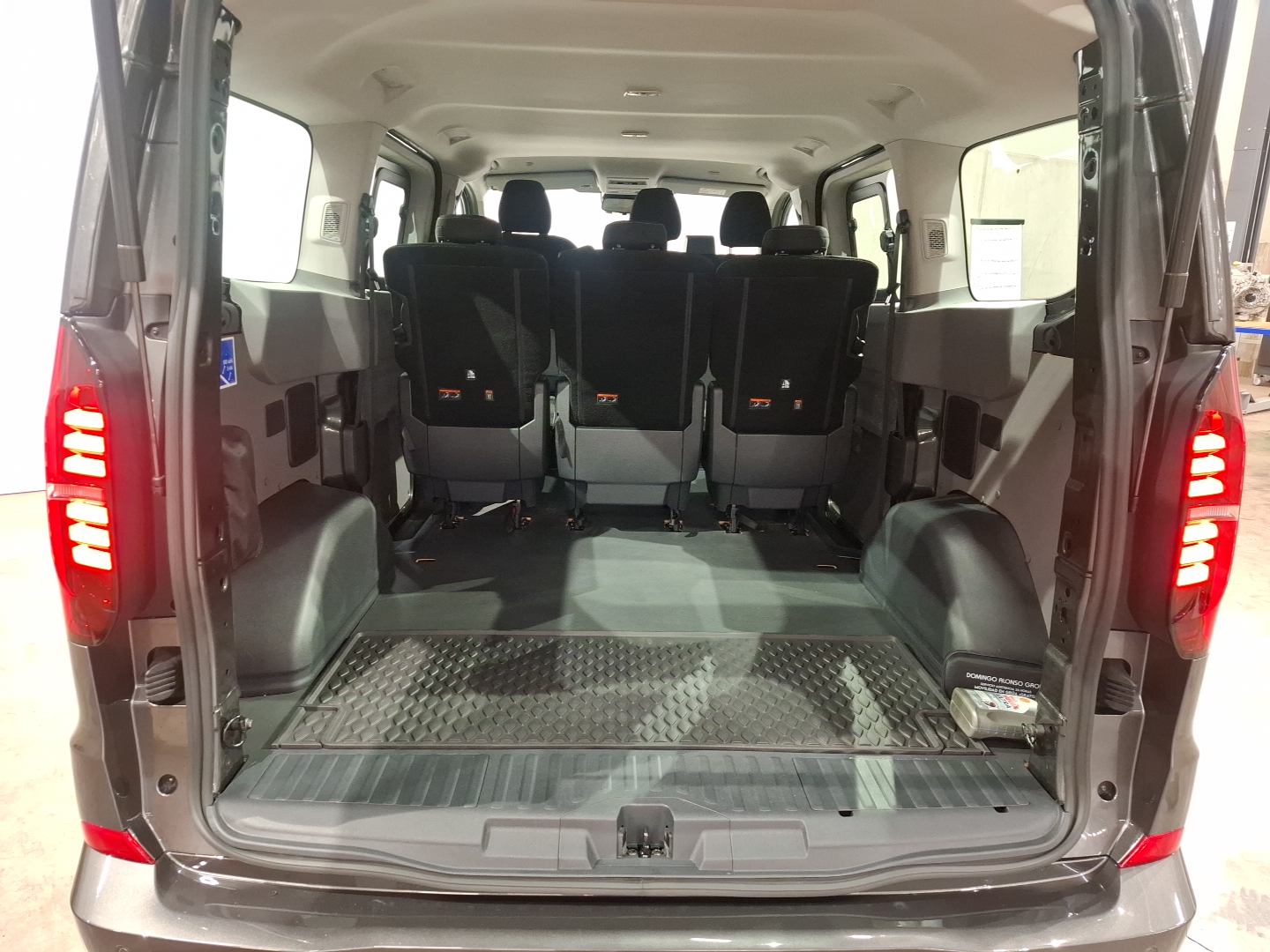 VW COMERCIALES Transporter