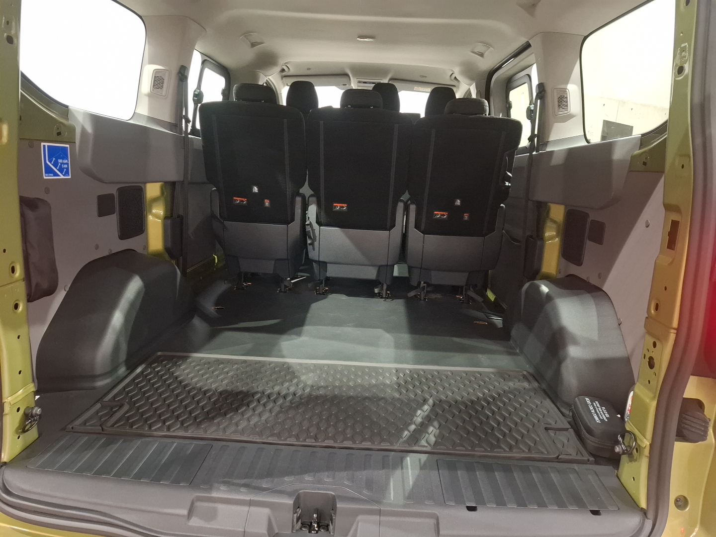 VW COMERCIALES Transporter