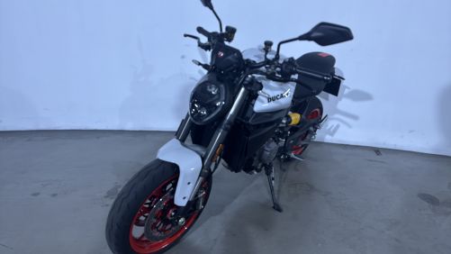 DUCATI Monster