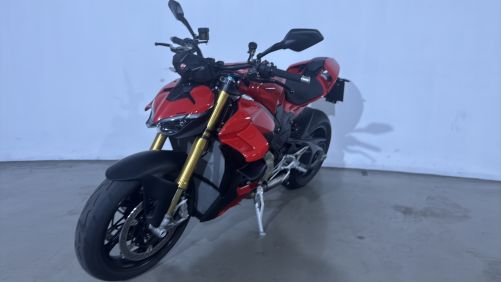 DUCATI Streetfighter V4