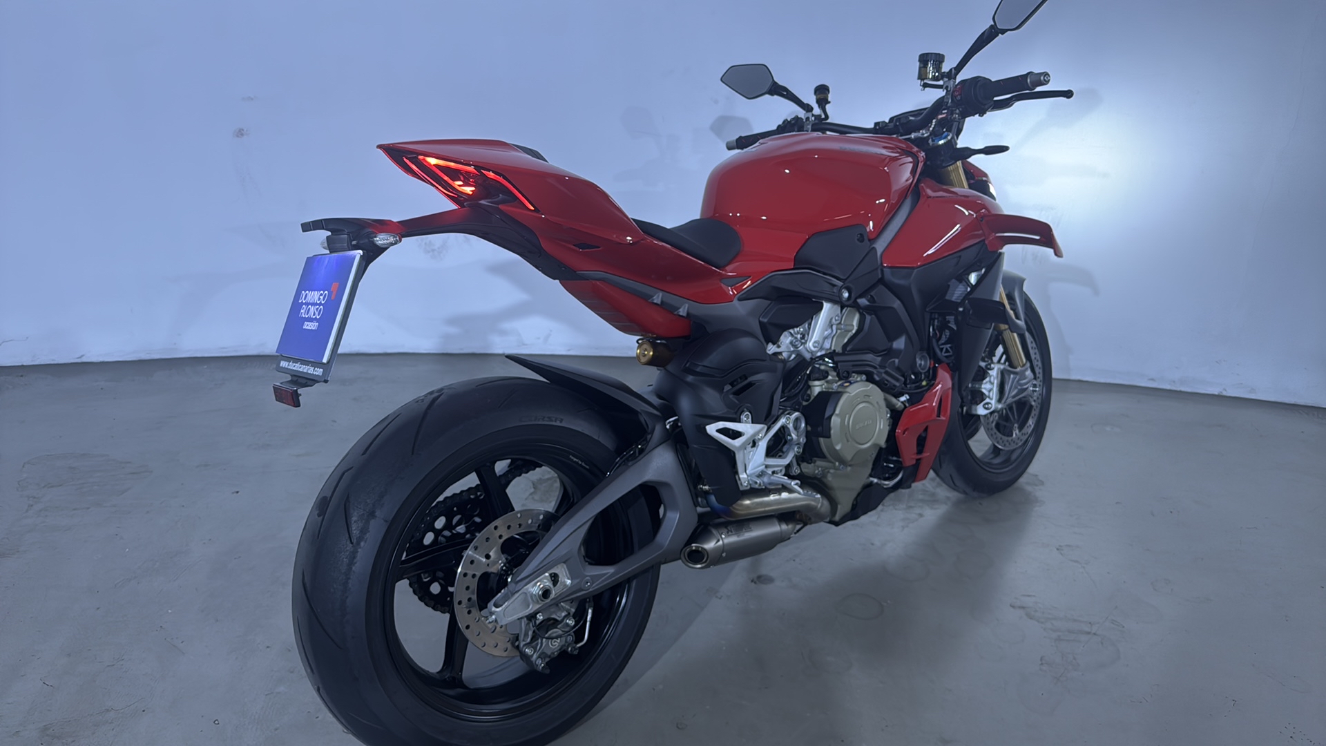 DUCATI Streetfighter V4