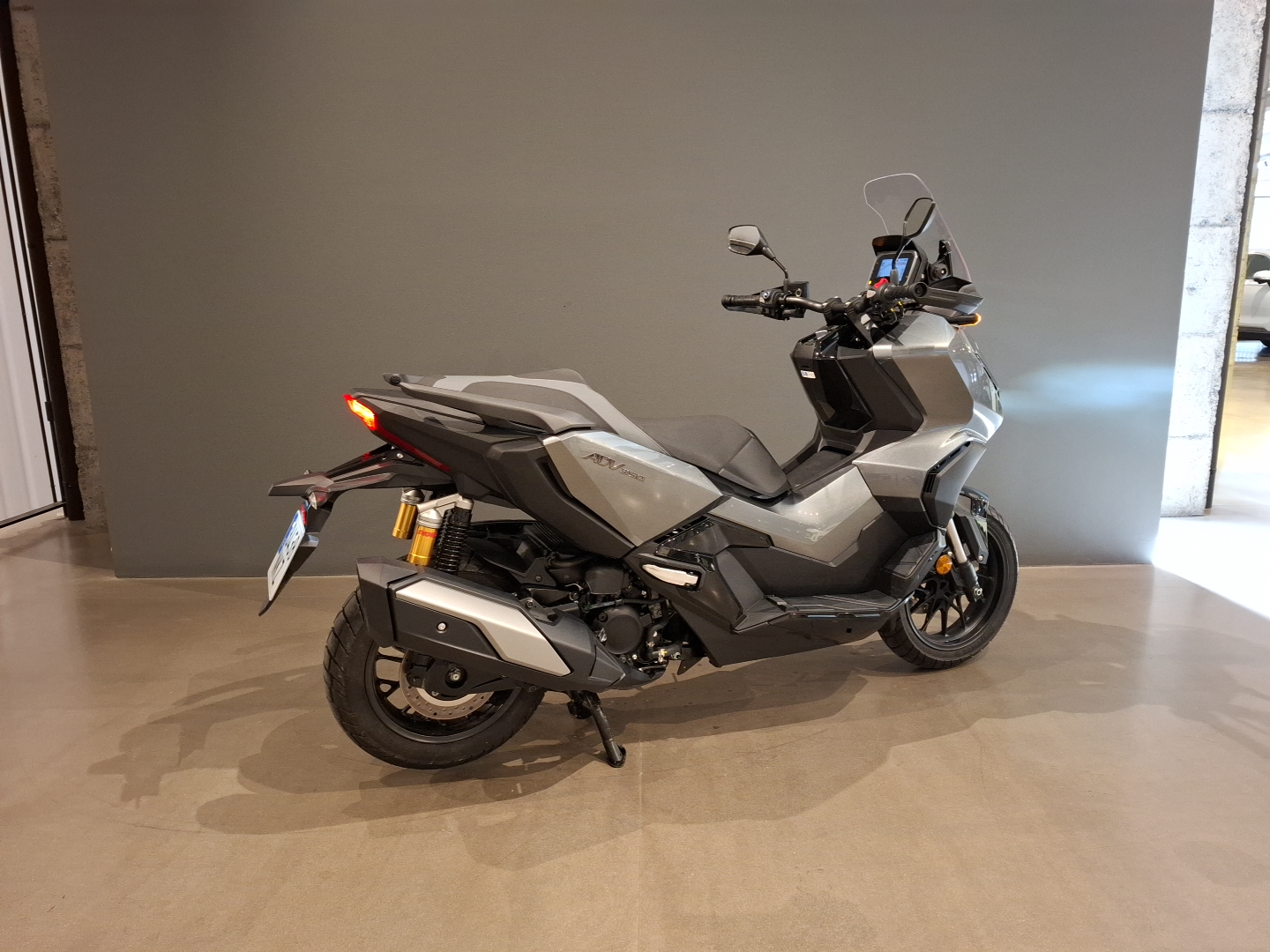 HONDA MOTOS ADV350