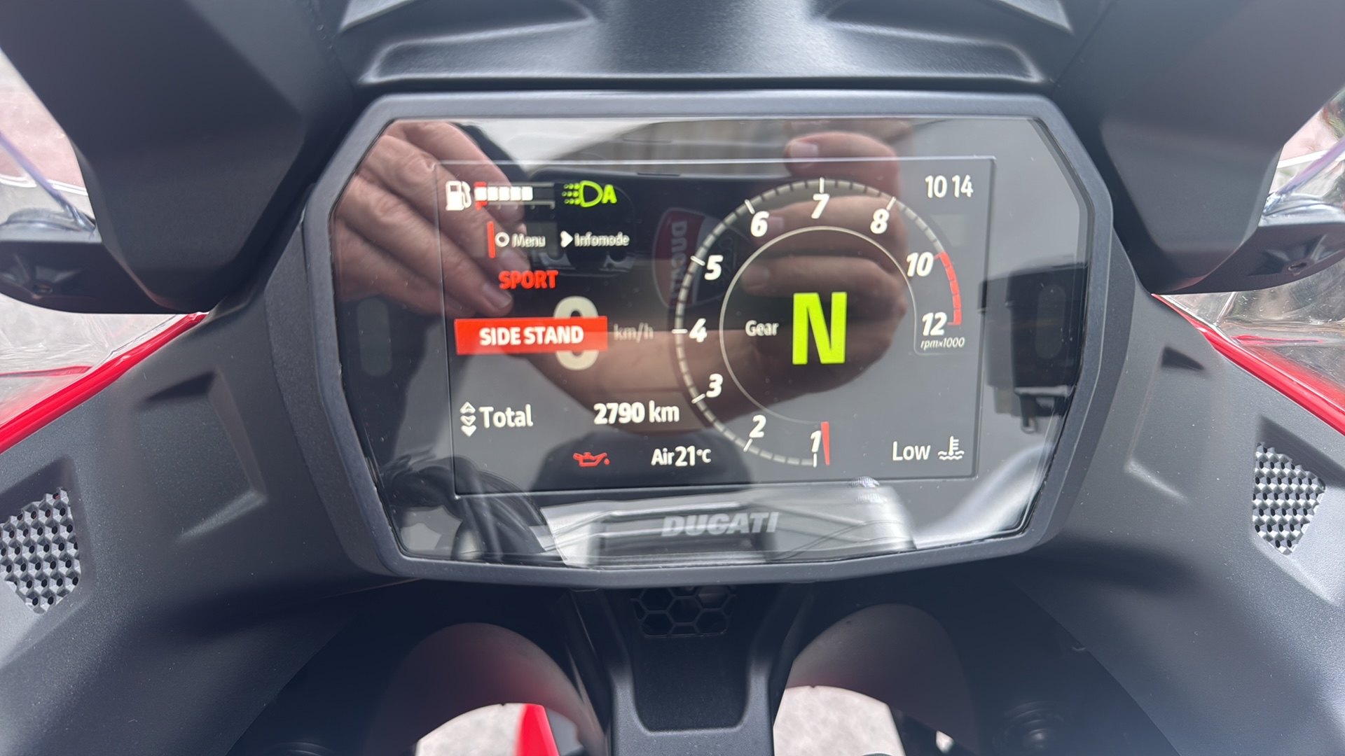 DUCATI Multistrada V2