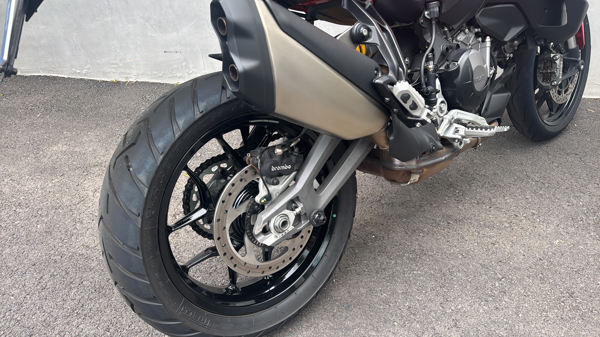 DUCATI Multistrada V2