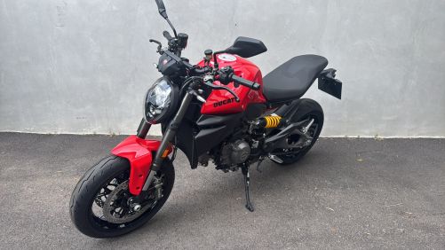 DUCATI Monster