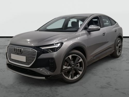 AUDI Q4