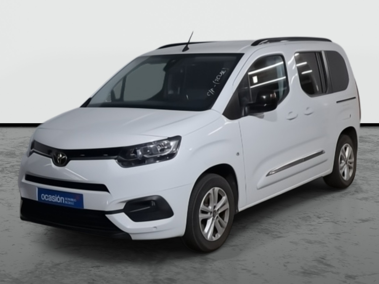 TOYOTA Proace