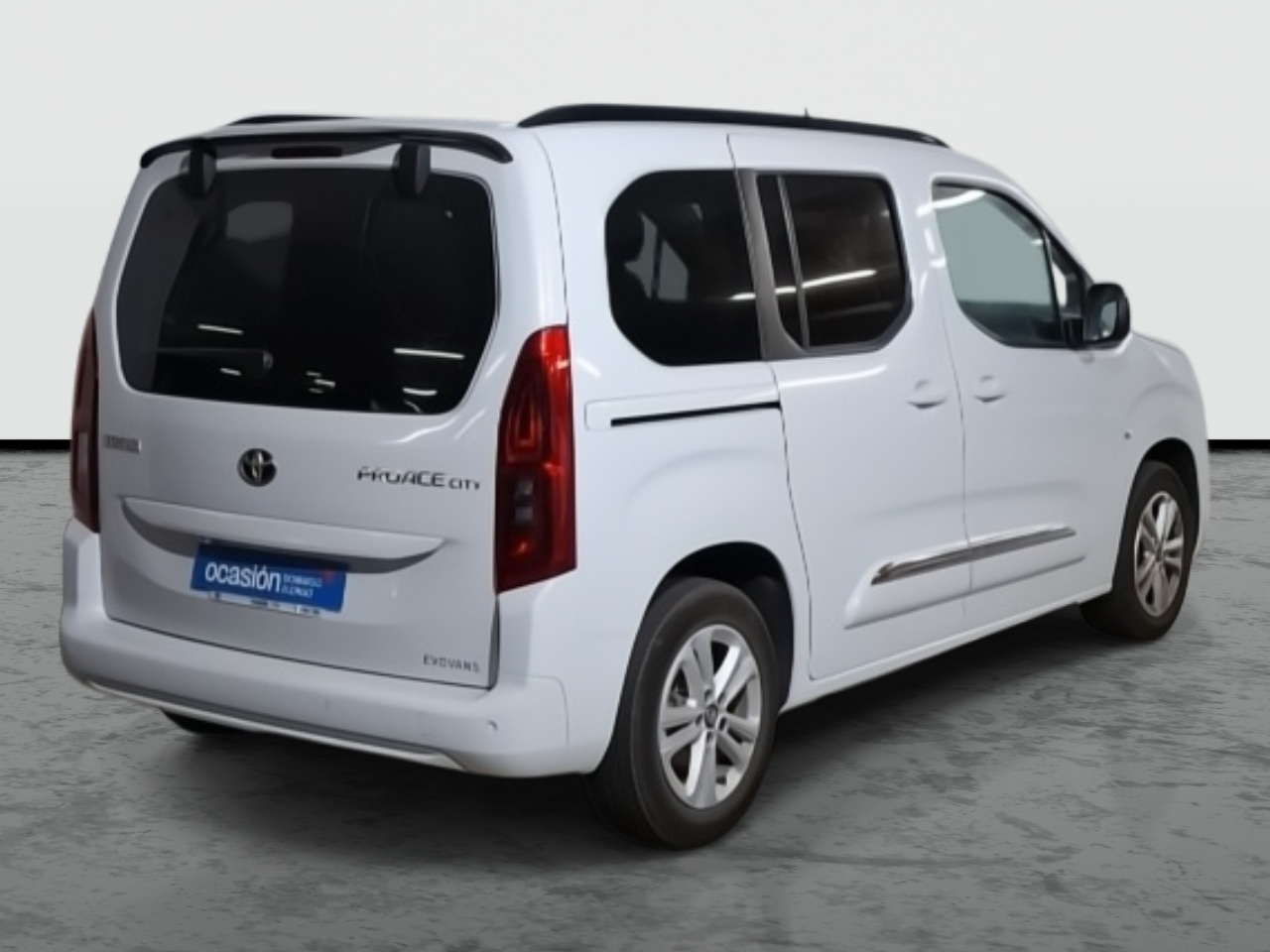 TOYOTA Proace