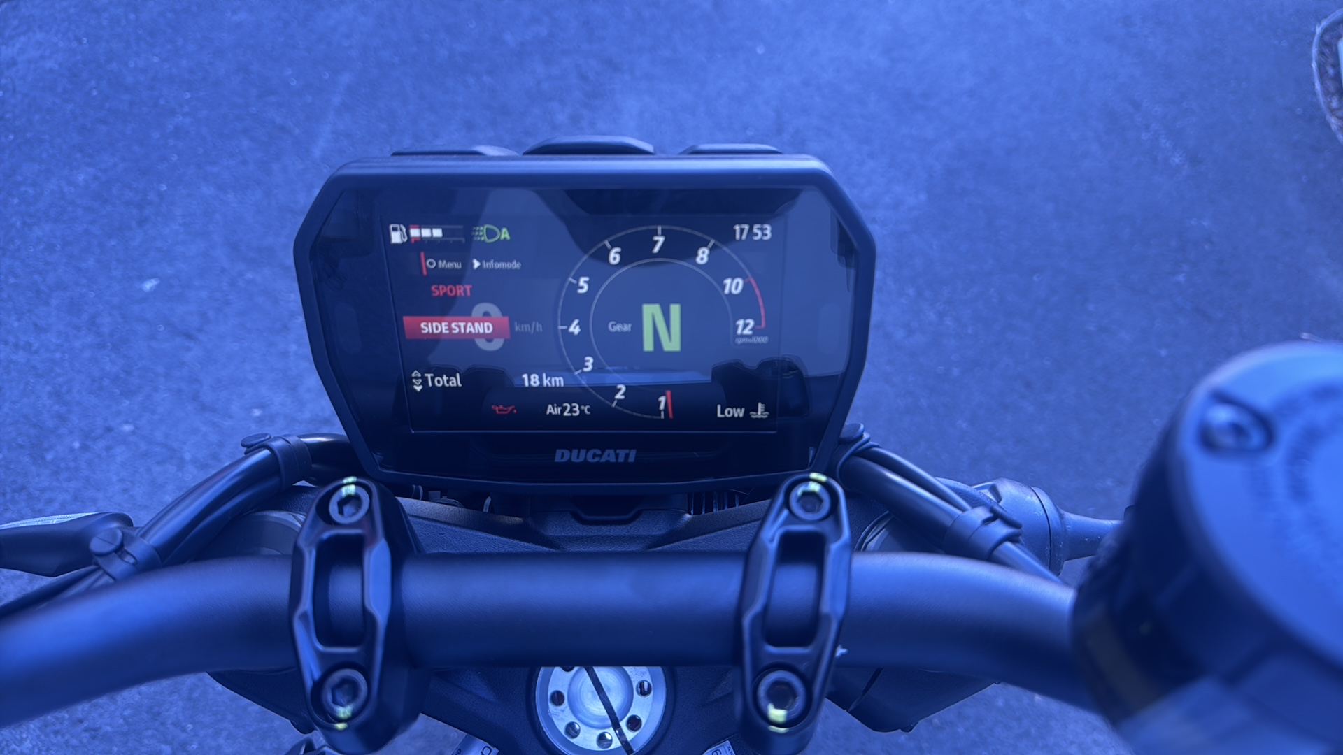 DUCATI Monster