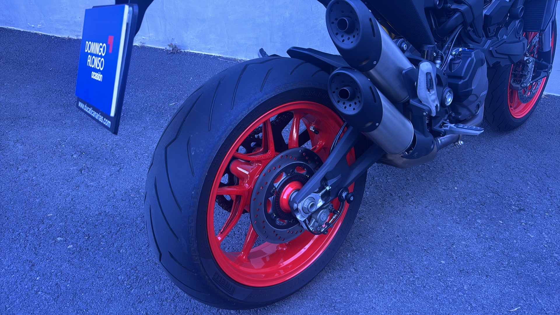 DUCATI Monster 