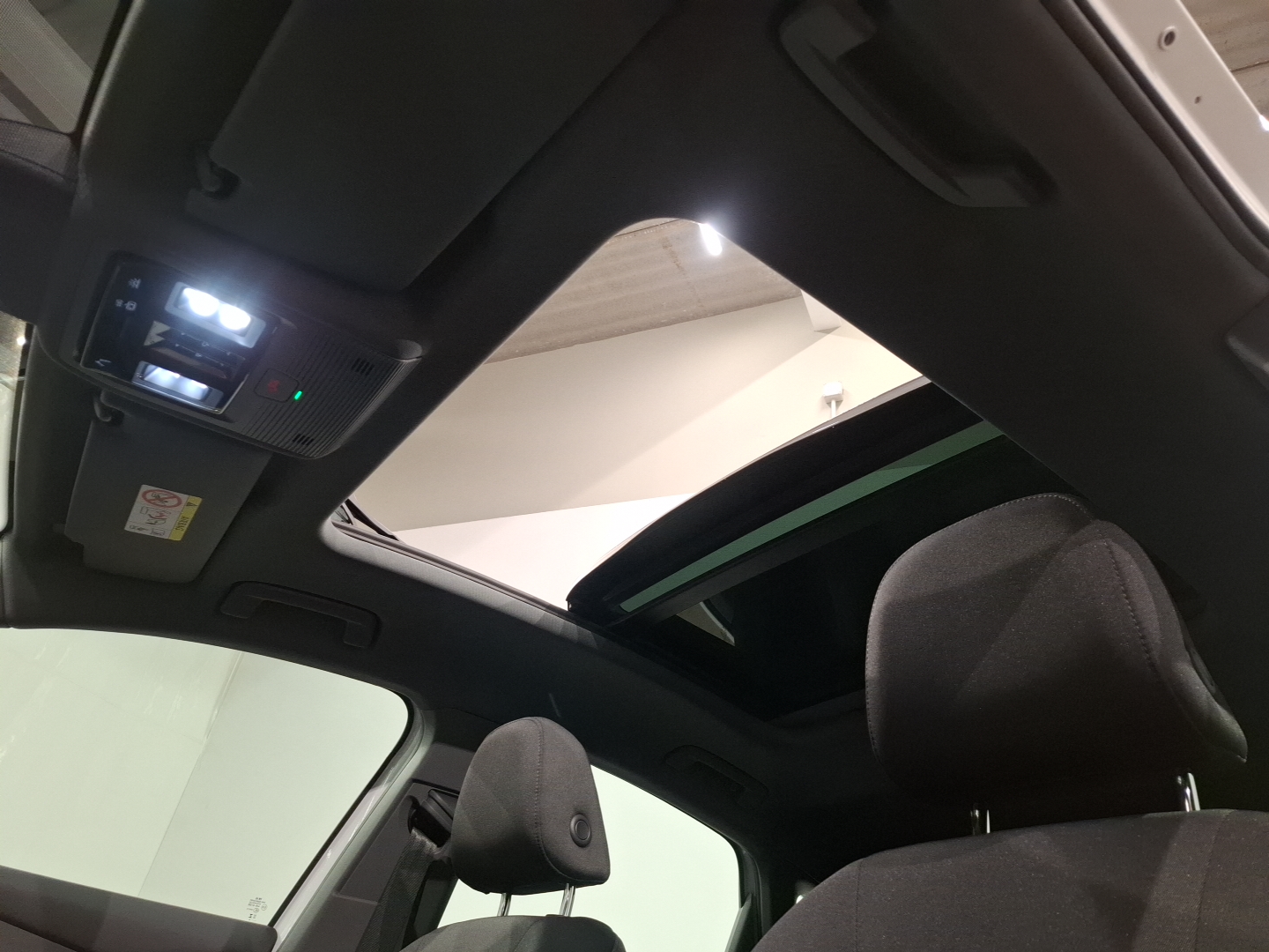 AUDI Q4