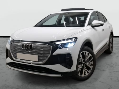 AUDI Q4