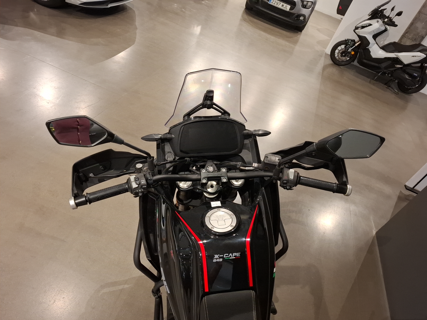 MOTO MORINI X-cape
