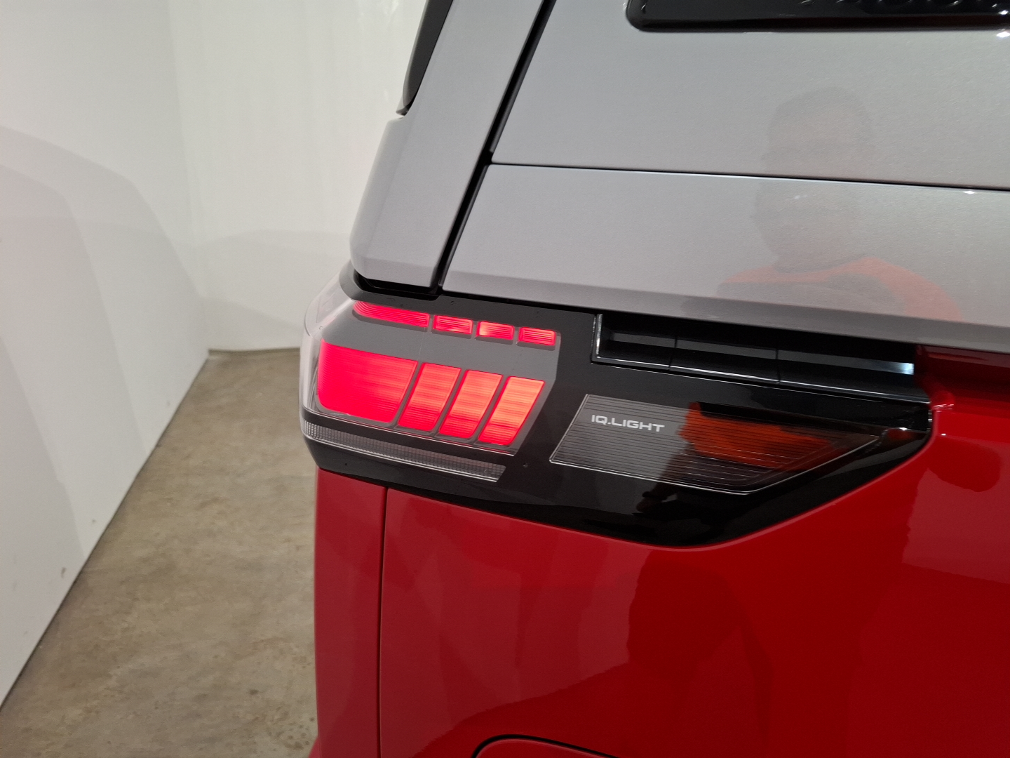 VW COMERCIALES ID. Buzz