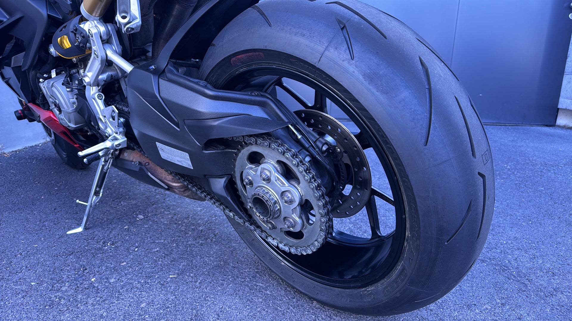 DUCATI Streetfighter