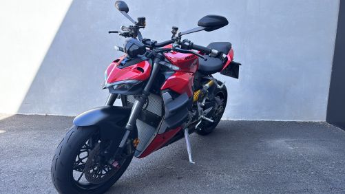 DUCATI Streetfighter