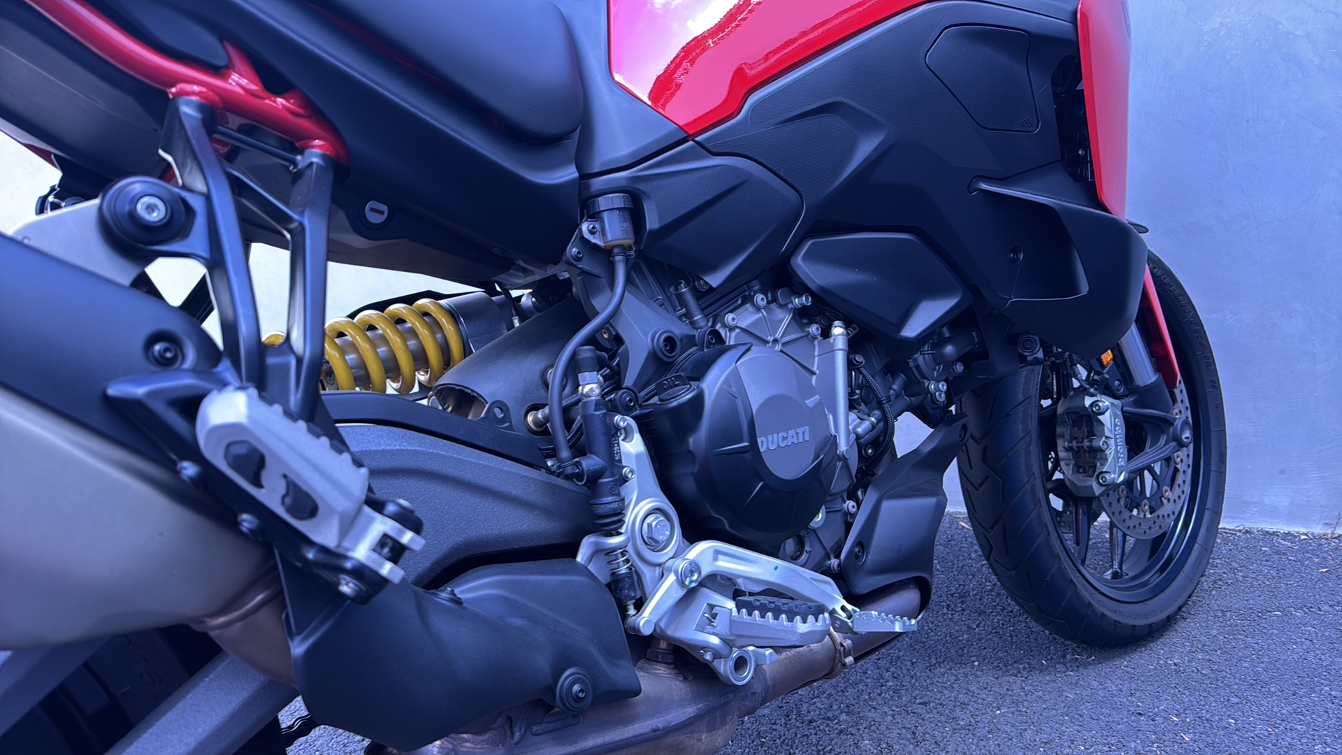 DUCATI Multistrada V2