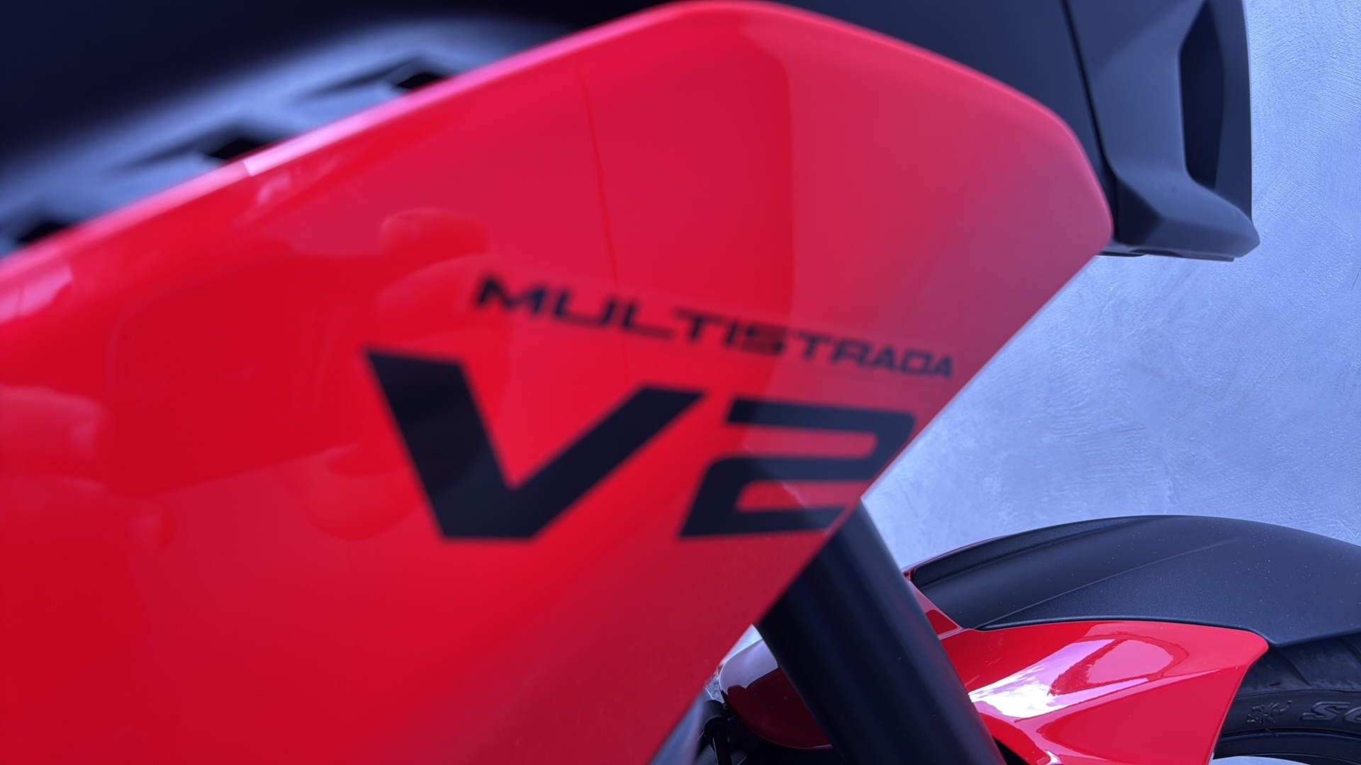DUCATI Multistrada V2