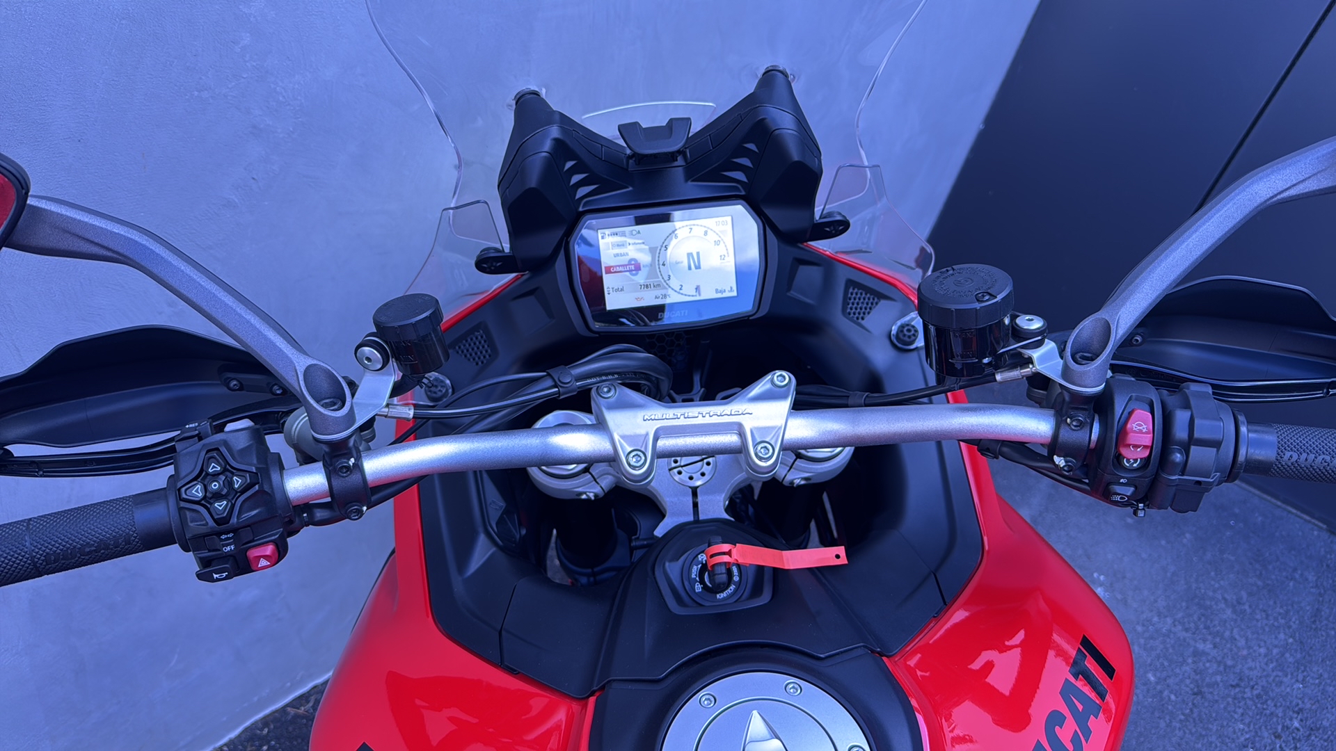 DUCATI Multistrada V2