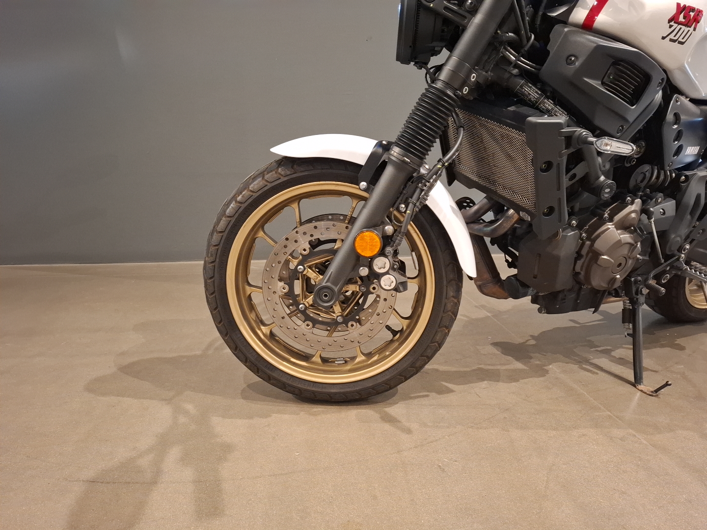 YAMAHA XSR 700