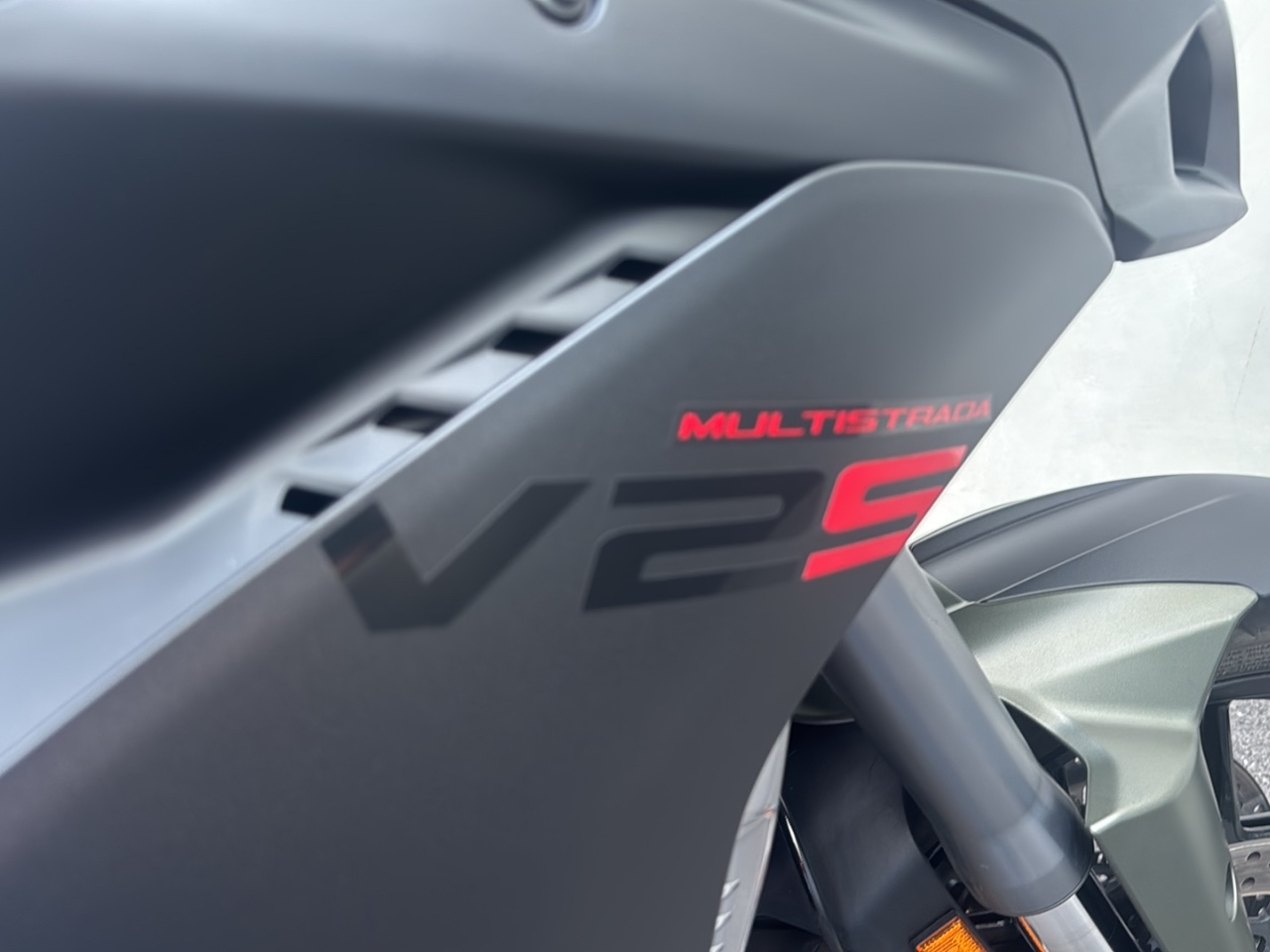DUCATI Multistrada V2