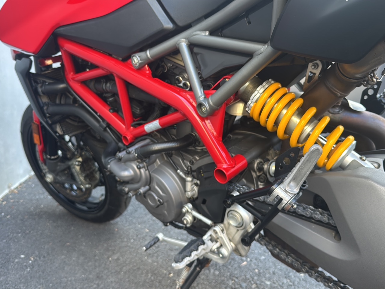 DUCATI Hypermotard